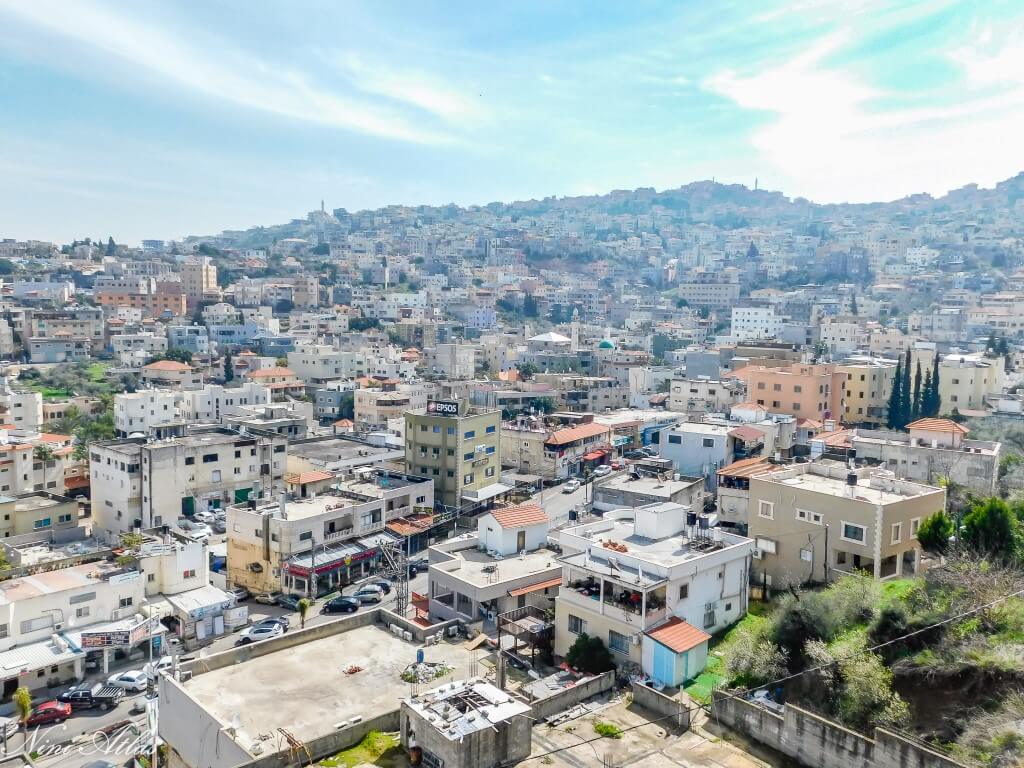 תצפית מהקומה הרביעית בגלריה לאומנות