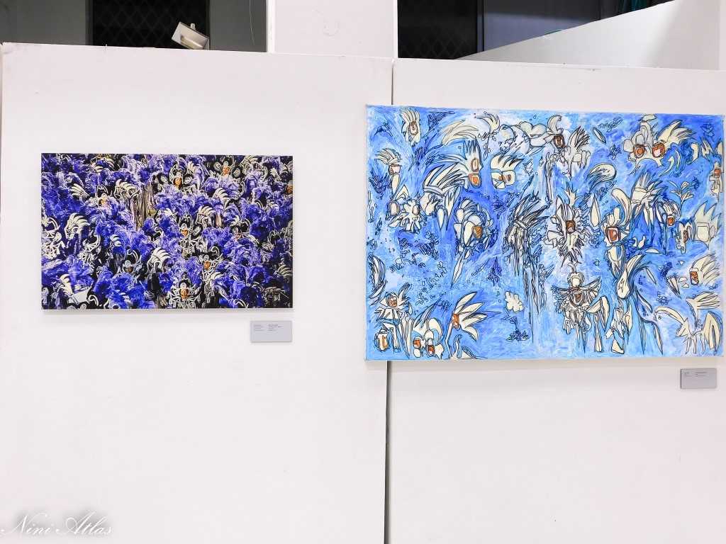 שפת ריקוד ורקדניות בכחול עבודות בתערוכה